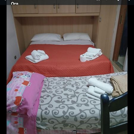 La Casa E Pulcinella Apartment เนเปิลส์ ภายนอก รูปภาพ